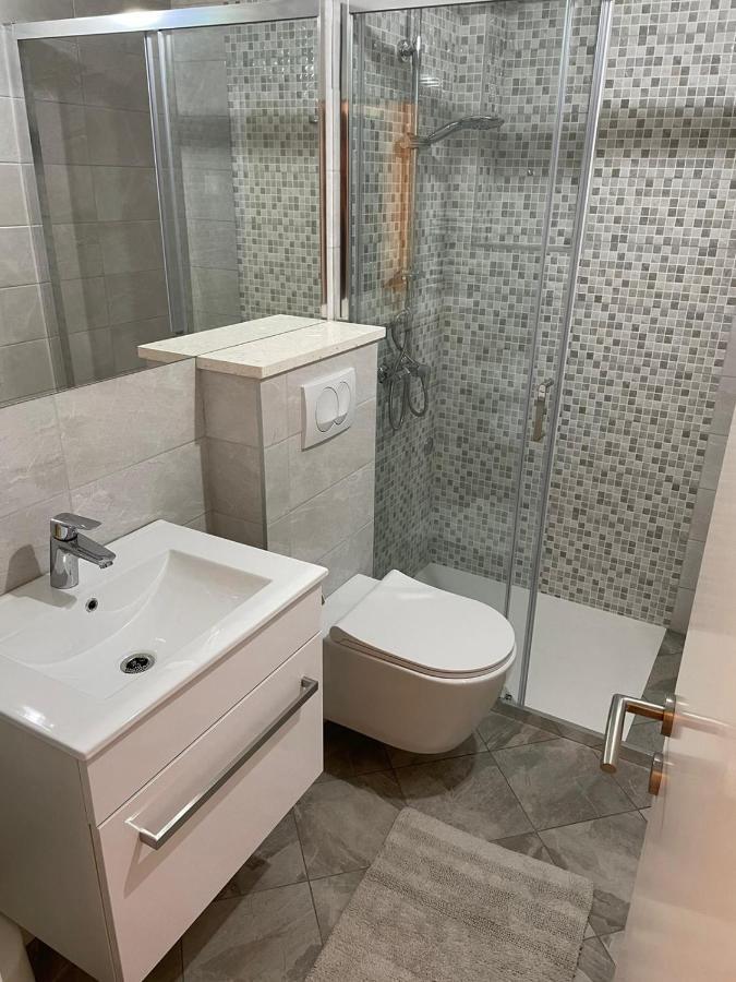 Apartmani Fides 룸바르다 외부 사진